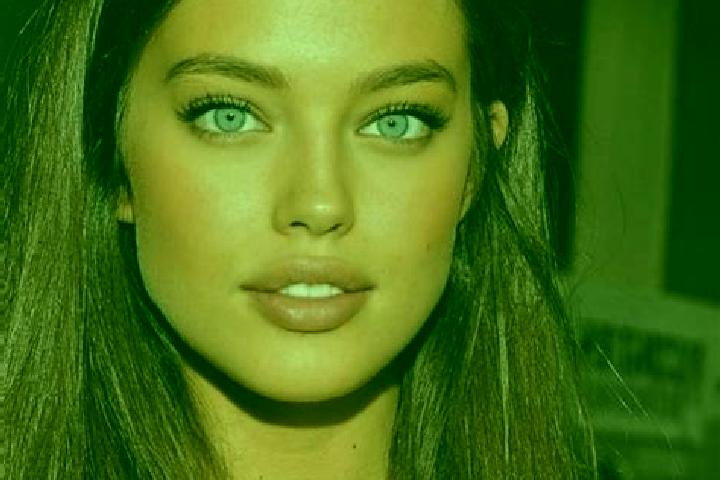 Ariana, 21, a chestnut dark-eyed caucasian companion based in Mesia. Offering Couples, Tantra, A-Level. Available for incall and outcall, day and evening dates.