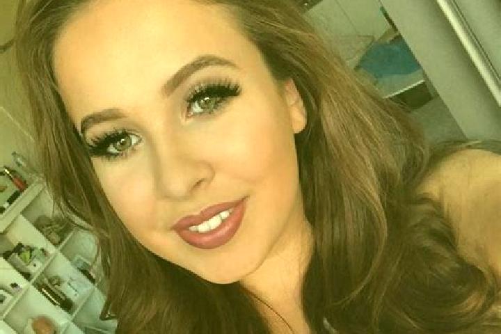 Ariana, 21, a red brown-eyed slavic companion based in Khatassy. Offering CIM, Dinner Date, Party Girl. Available for incall and outcall, day and evening dates.