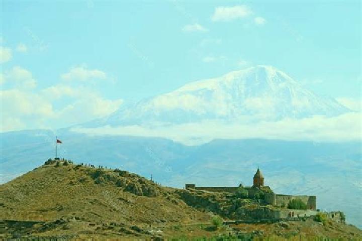 Ariana, 21 — Escort in Hatsik, Armenia