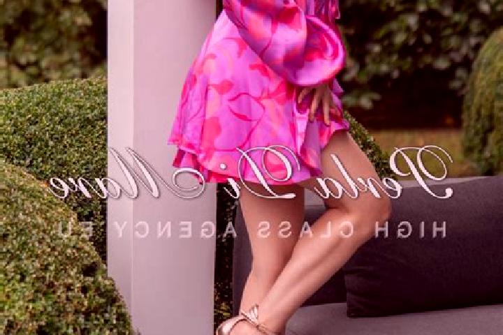 Ariana, 21 — Escort in Preajba Mare, Romania
