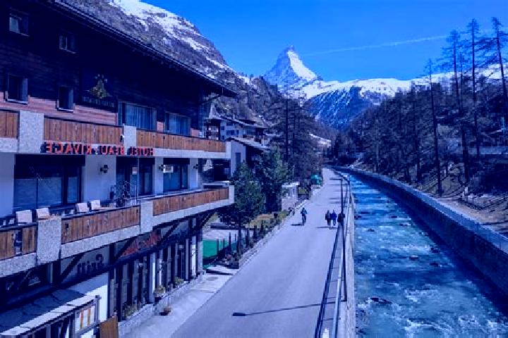 Ariana, 21 — Escort in Zermatt, Switzerland
