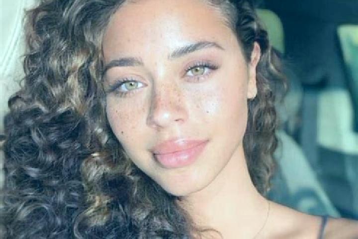 Ariana, 22, a black hazel-eyed ebony companion based in El Banco. Offering Deep French Kissing, A-Level, CIM, Duos. Available for incall and outcall, overnig...
