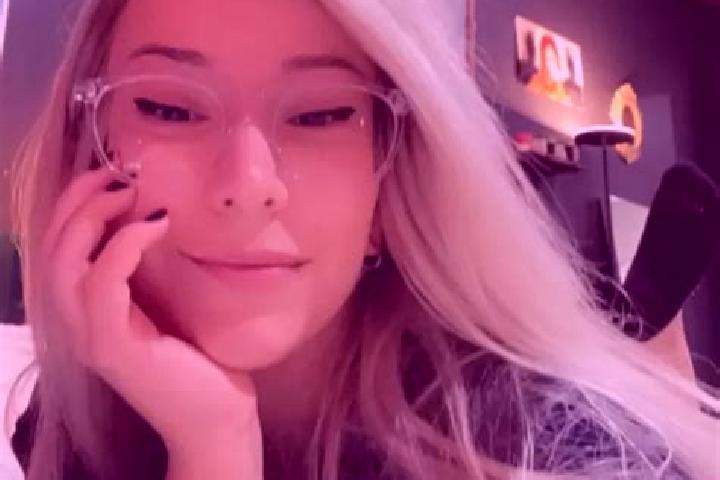 Ariana, 22, a blonde dark-eyed european companion based in Campoli del Monte Taburno. Offering Striptease, Prostate Massage, Fetish, GFE. Available for incal...