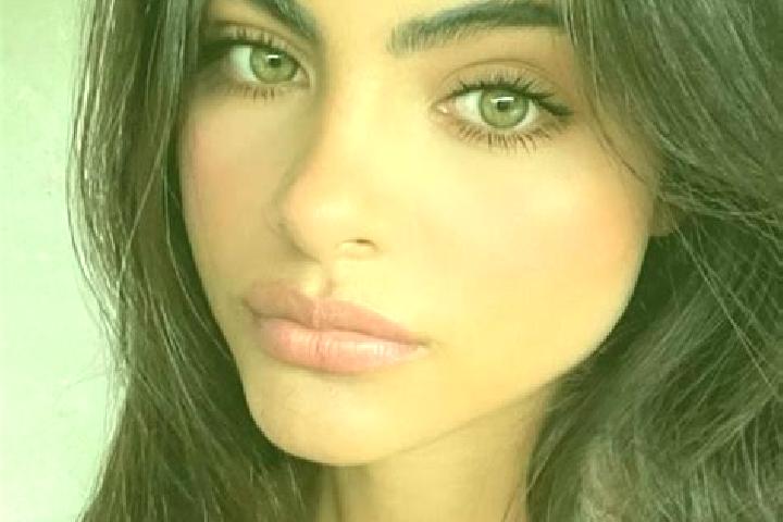 Ariana, 22, a brunette green-eyed european companion based in Carpenter Hill. Offering Massage, Travel Companion, 69, Domination, Prostate Massage. Available...