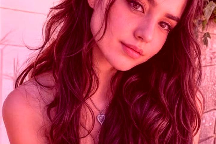 Ariana, 22, a brunette hazel-eyed middle eastern companion based in Dayal Pur. Offering Massage, Couples, 69, Striptease. Available for incall and outcall, d...