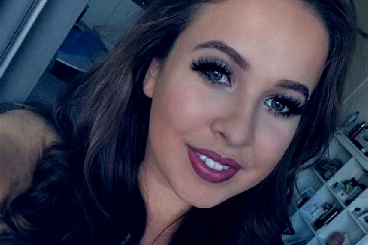 Ariana, 22, a dark blonde dark-eyed caribbean companion based in Espelkamp. Offering Fetish, Roleplay, Massage, Travel Companion. Available for incall and ou...