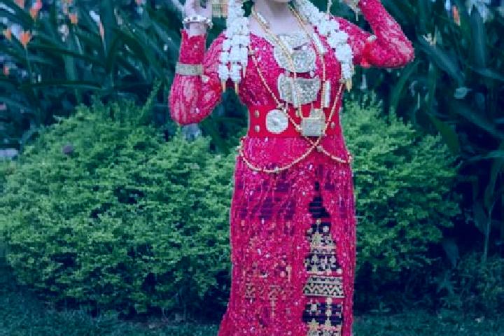 Ariana, 22 — Escort in Cibitung, Indonesia