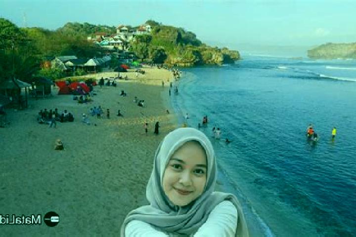 Ariana, 22 — Escort in Margotuhu Kidul, Indonesia