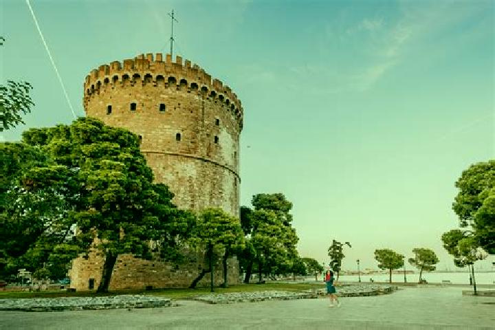 Ariana, 22 — Escort in Pylaia, Greece