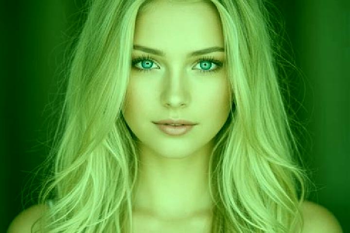 Ariana, 23, a blonde amber-eyed mixed companion based in Palacio. Offering 69, Party Girl, GFE. Available for incall and outcall, day and evening dates.