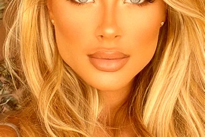 Ariana, 23, a blonde blue-eyed latina companion based in Shouldham. Offering CIM, Couples, Tantra, Duos. Available for incall and outcall, day and evening da...