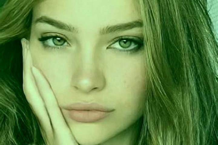 Ariana, 23, a blonde hazel-eyed mixed companion based in Fuzhai. Offering 69, OWO, Couples. Available for incall and outcall, day and evening dates.