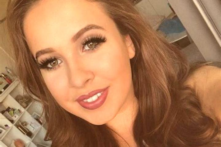 Ariana, 23, a chestnut brown-eyed slavic companion based in Cava De Tirreni. Offering Overnight, Massage, Party Girl. Available for incall and outcall, day a...