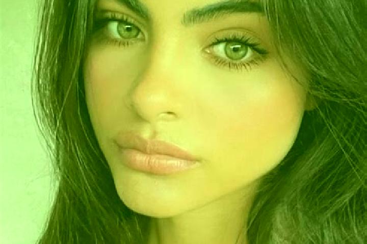 Ariana, 23, a chestnut dark-eyed latina companion based in Fontcoberta. Offering Massage, Overnight, Striptease, Domination. Available for incall and outcall...