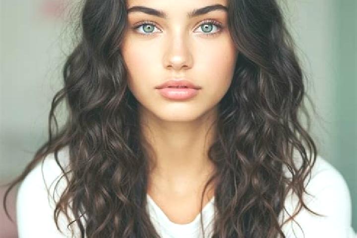 Ariana, 23, a dark blonde amber-eyed mediterranean companion based in Sokoni. Offering Roleplay, Erotic Massage, Fetish. Available for incall and outcall, da...