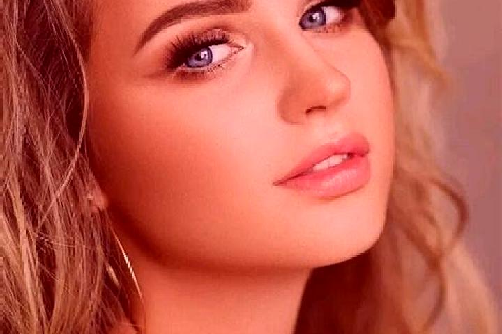 Ariana, 23, a dark blonde blue-eyed middle eastern companion based in Vokzal-Horodnia. Offering Prostate Massage, Travel Companion, Overnight, Tantra. Availa...