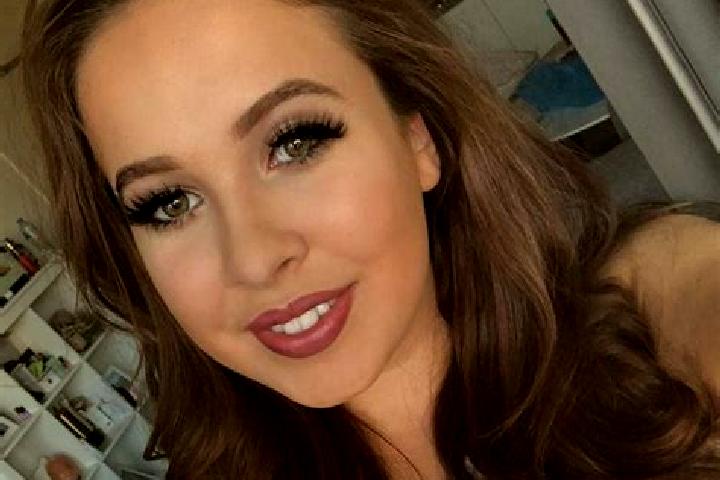Ariana, 23, a dark blonde dark-eyed caucasian companion based in Haing Ku. Offering CIM, Domination, Overnight, Dinner Date. Available for incall and outcall...