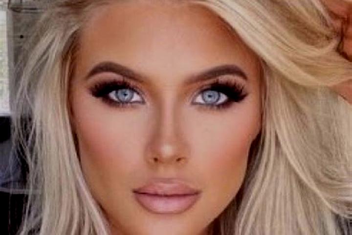 Ariana, 23, a platinum blonde dark-eyed slavic companion based in Boves. Offering Dinner Date, Overnight, Domination. Available for incall and outcall, overn...