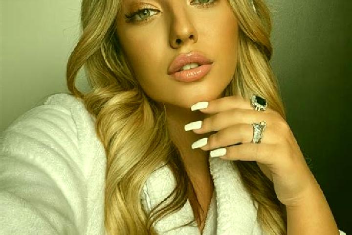 Ariana, 23 — Escort in Livermore, United States