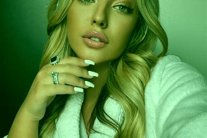 Ariana, 23 — Escort in Pura, Switzerland