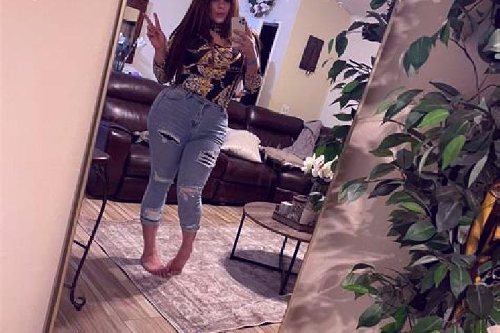 Ariana, 23 — Escort in Valley Glen, United States