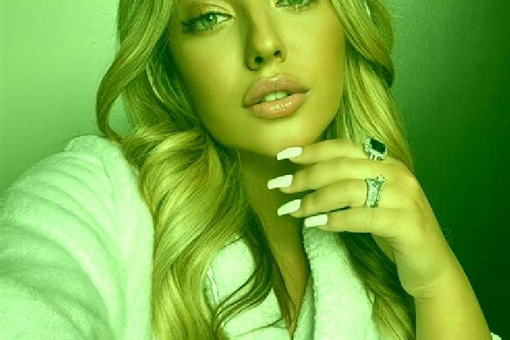 Ariana, 23 — Escort in Zabolotiv, Ukraine