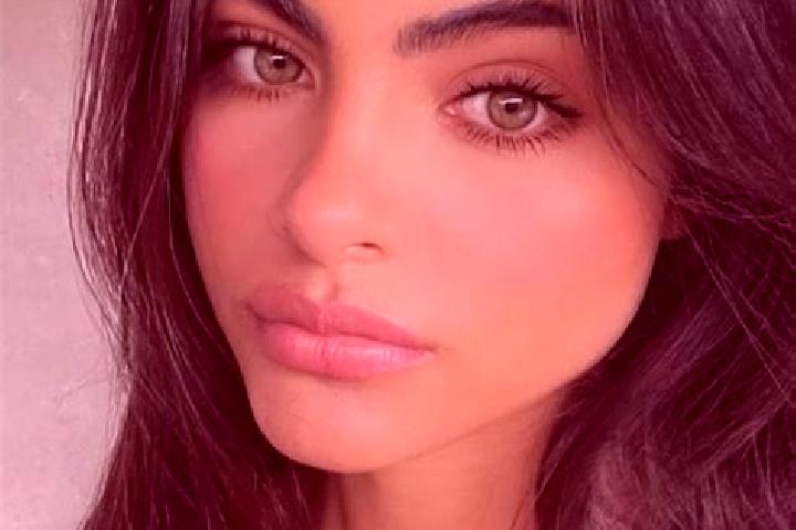 Ariana, 24, a black brown-eyed indian companion based in Confederation Park. Offering Party Girl, BDSM, Massage, Erotic Massage, Couples. Available for incal...