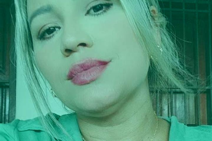 Ariana, 24, a blonde hazel-eyed mixed companion based in Malhada dos Bois. Offering Couples, Domination, Overnight, Deep French Kissing. Available for incall...