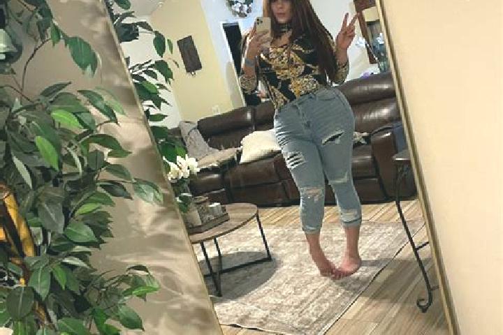Ariana, 24 — Escort in Bristol, United States