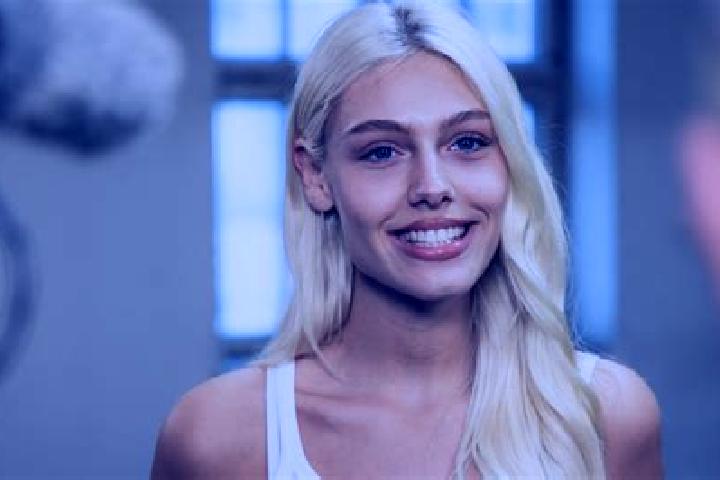 Ariana, 24 — Escort in Laufen, Germany
