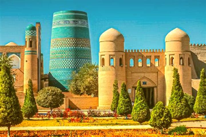 Ariana, 24 — Escort in Urganch, Uzbekistan