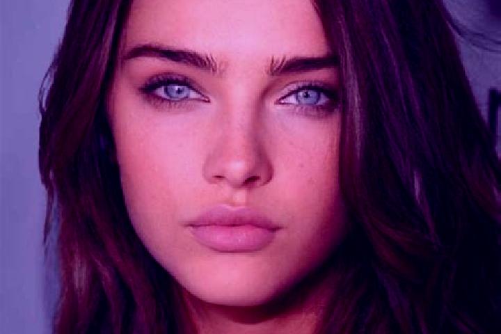 Ariana, 25, a black brown-eyed caribbean companion based in Lae. Offering A-Level, Couples, GFE. Available for incall and outcall, overnight bookings available.