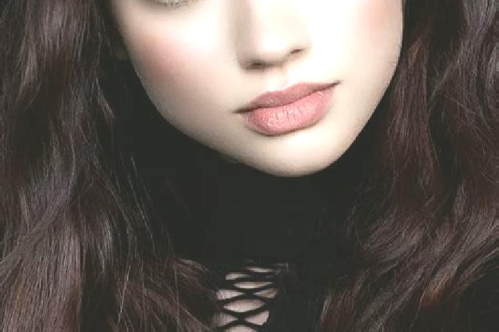 Ariana, 25, a brunette dark-eyed european companion based in Alampalaiyam. Offering Duos, Roleplay, A-Level. Available for incall and outcall, day and evenin...