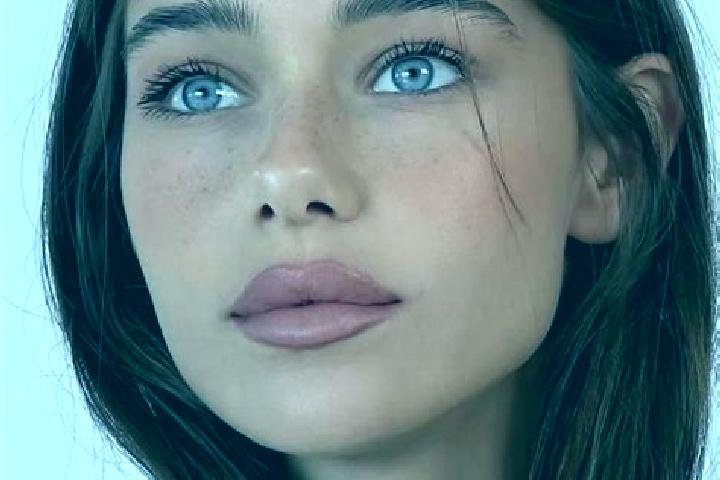Ariana, 25, a brunette grey-eyed middle eastern companion based in Yele. Offering Deep French Kissing, Fetish, Prostate Massage. Available for incall and out...