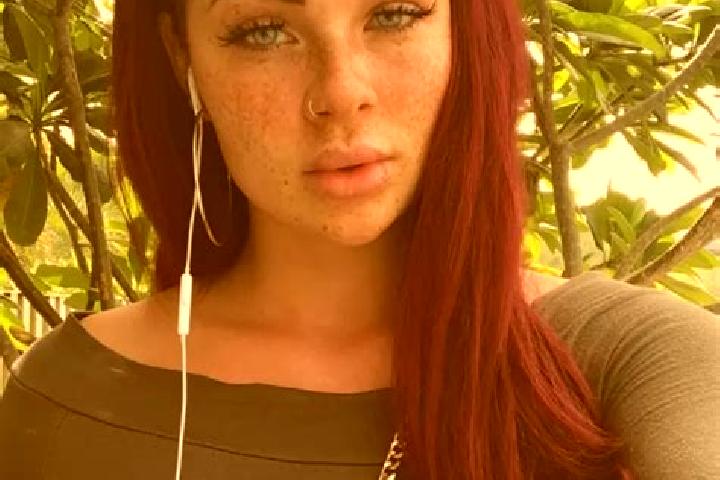 Ariana, 25, a red green-eyed caribbean companion based in Valeggio sul Mincio. Offering Dinner Date, Erotic Massage, Party Girl, Duos. Available for incall a...