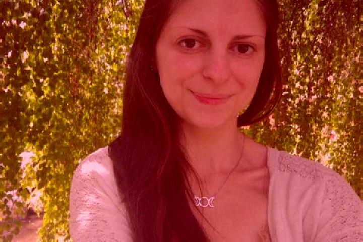 Ariana, 25 — Escort in Bourg-Argental, France