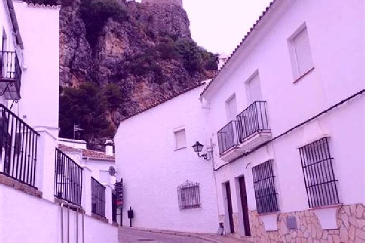 Ariana, 25 — Escort in La Roca de la Sierra, Spain