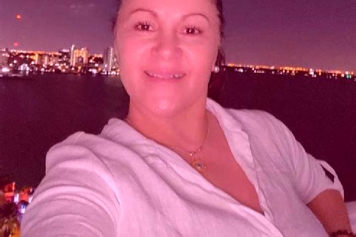 Ariana, 25 — Escort in Olympia Heights, United States