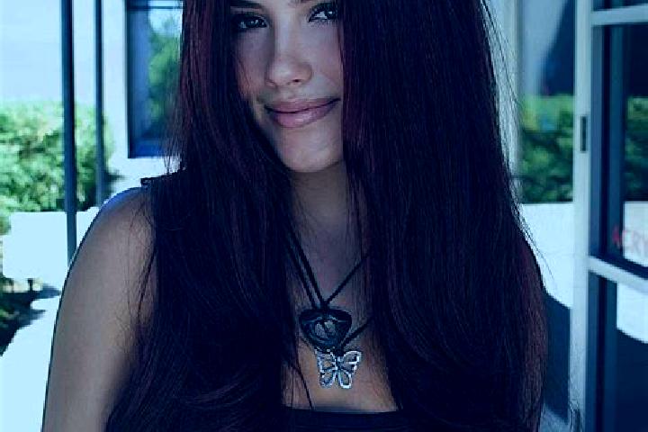 Ariana, 26, a auburn dark-eyed mixed companion based in Saint Johns. Offering A-Level, GFE, Prostate Massage. Available for incall and outcall, overnight boo...