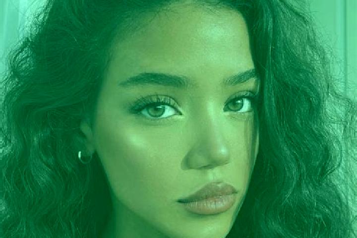 Ariana, 26, a black brown-eyed ebony companion based in Petrodolynske. Offering Dinner Date, Party Girl, Tantra, Couples. Available for incall and outcall, d...
