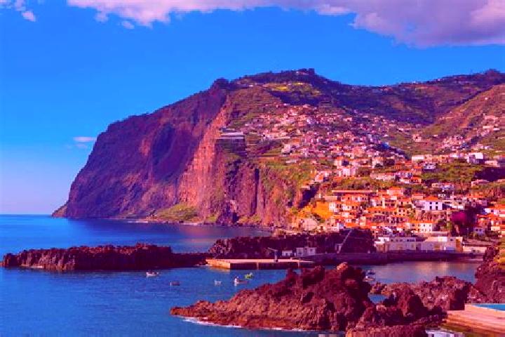 Ariana, 26, a blonde amber-eyed caucasian companion based in Estreito de Camara de Lobos. Offering Prostate Massage, Overnight, Dinner Date, Party Girl. Avai...