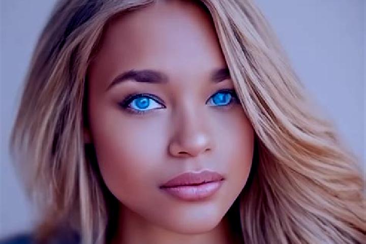 Ariana, 26, a blonde blue-eyed latina companion based in Jesus Maria. Offering BDSM, OWO, Striptease, Domination. Available for incall and outcall, day and e...