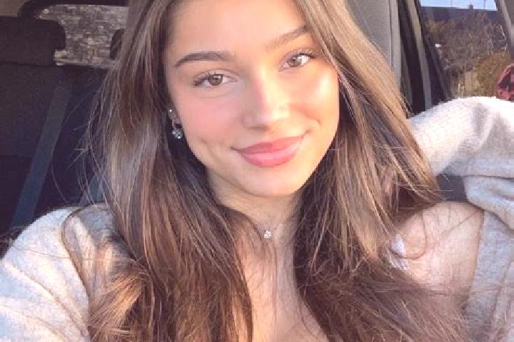 Ariana, 26, a brunette blue-eyed latina companion based in Caxton. Offering OWO, Deep French Kissing, Striptease, Travel Companion. Available for incall and ...