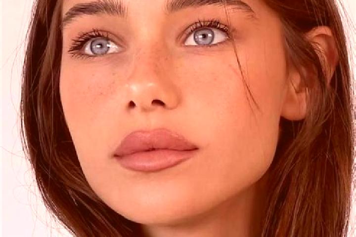 Ariana, 26, a brunette brown-eyed european companion based in Meadowgreen. Offering OWO, Deep French Kissing, Erotic Massage, Party Girl. Available for incal...