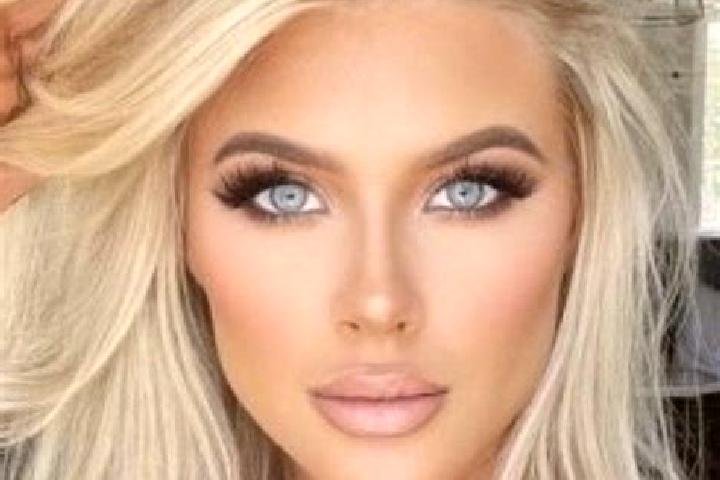 Ariana, 26, a platinum blonde brown-eyed mixed companion based in Cuervito Abajo. Offering CIM, Massage. Available for incall and outcall, day and evening da...