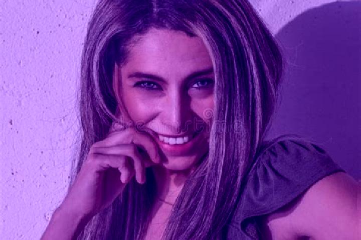Ariana, 26, a red green-eyed latina companion based in Sarhua. Offering Fetish, Domination, Roleplay, CIM, Overnight. Available for incall and outcall, day a...