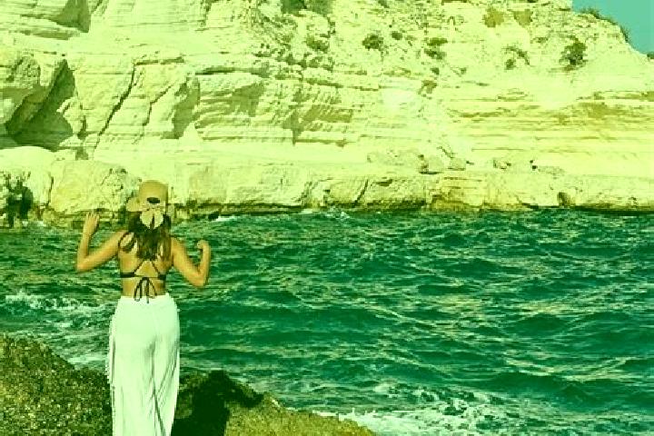 Ariana, 26 — Escort in Akyar, Turkey