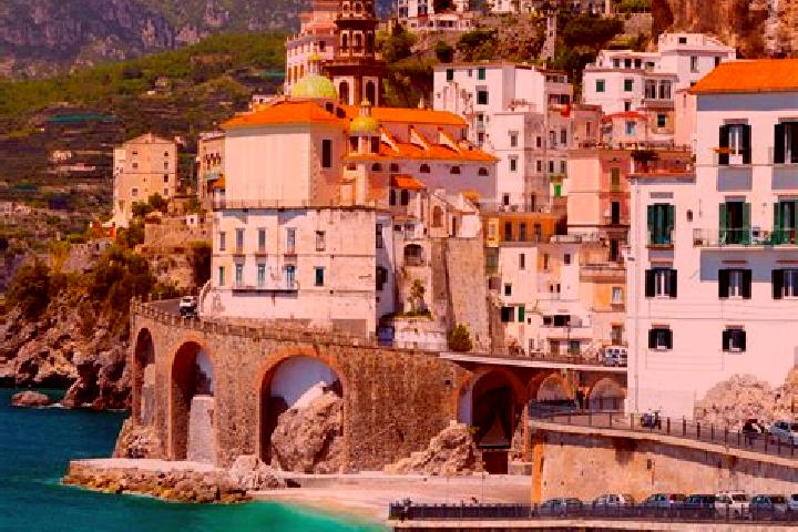 Ariana, 26 — Escort in Giuggianello, Italy