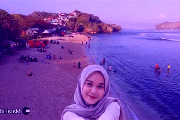 Ariana, 26 — Escort in Puteran Kidul, Indonesia