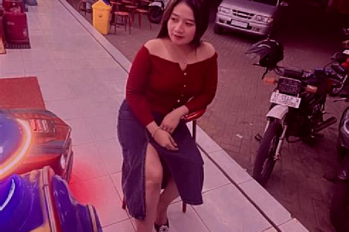 Ariana, 26 — Escort in Tambakromo, Indonesia